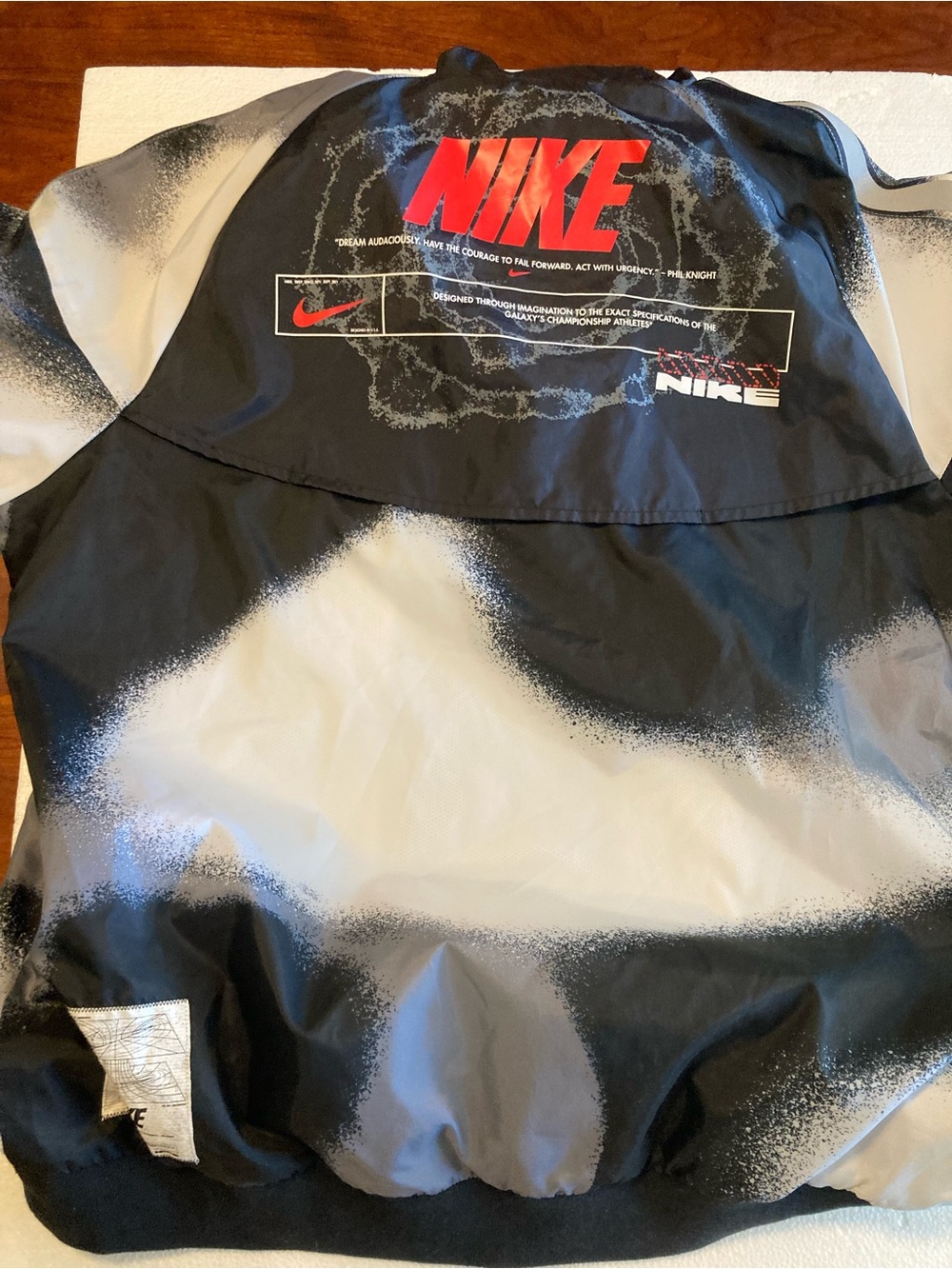 Nike Black & Gray Hooded Graphic Windbreaker with Red Swoosh - Picture 2 of 6